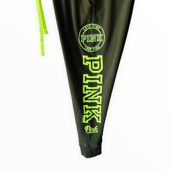 Victoria’s Secret Green Sweat Pants Size Large - Picture 3 of 5